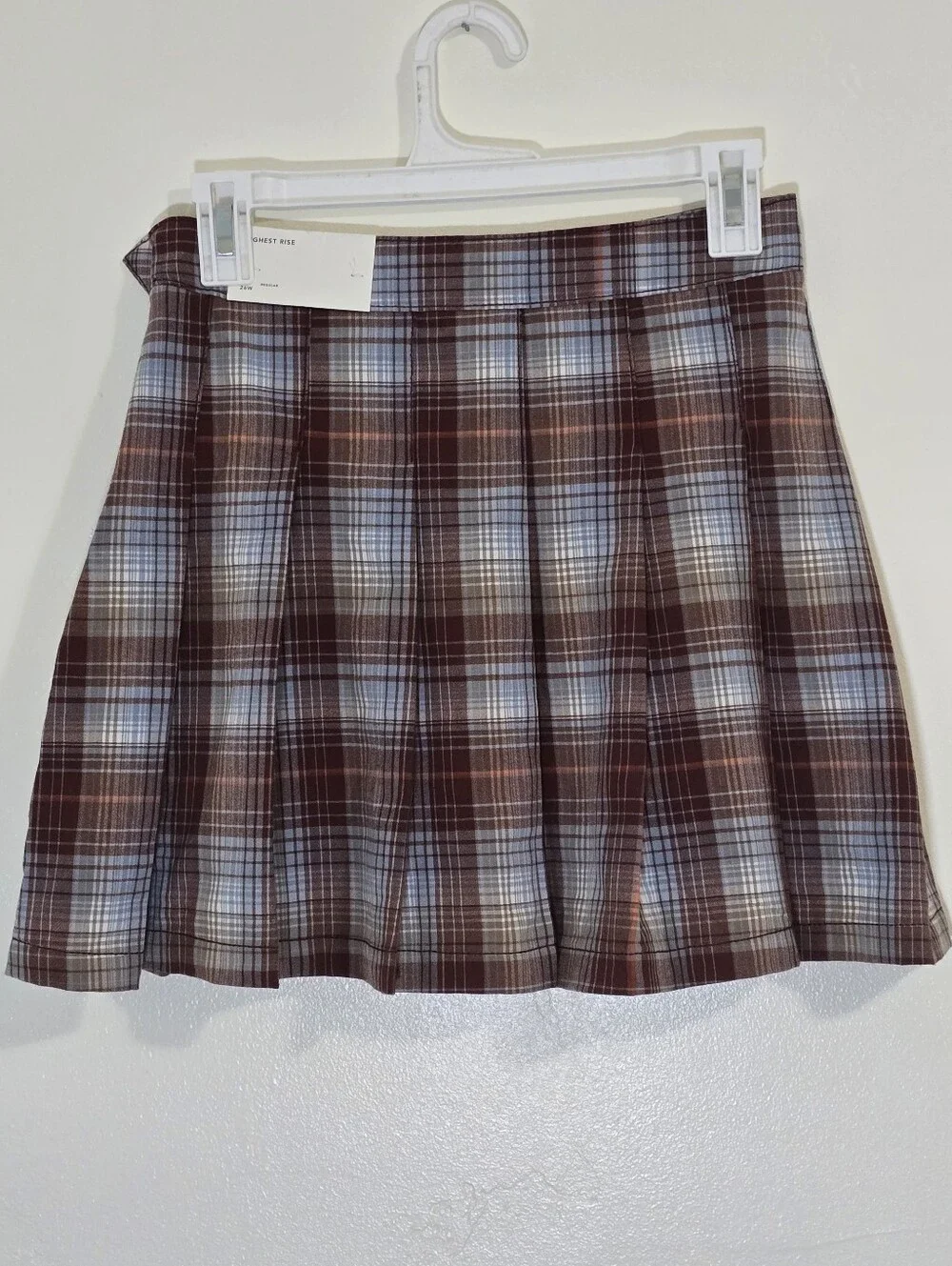 American Eagle Outfitters NWT Plaid Pleated High Rise Mini Skirt Size 2 Burgundy
